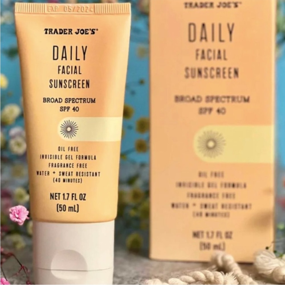 Trader Joe’s Daily Facial Sunscreen broad spectrum SPF 40 NEW